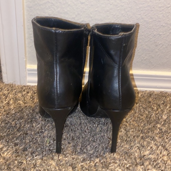 Super cute black booties - only worn once - Picture 4 of 4